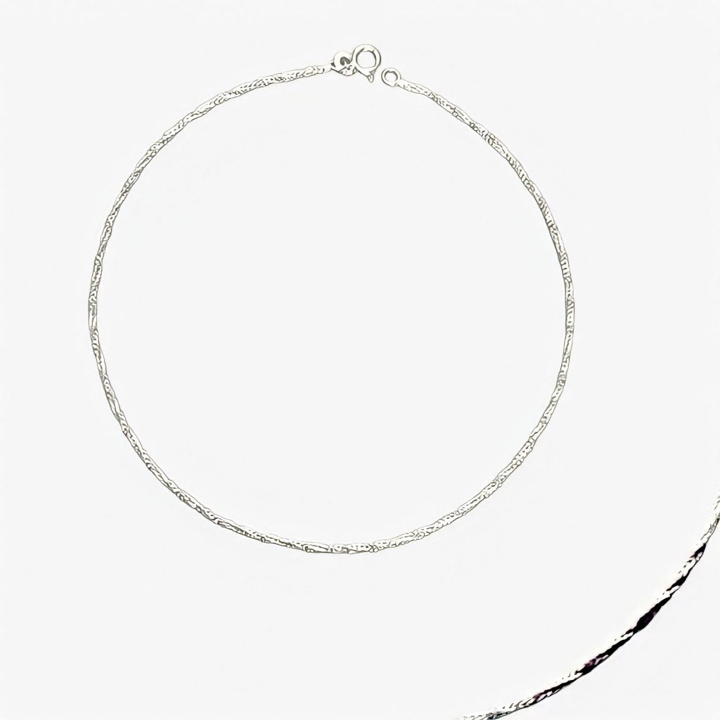 Minimal Elegant Anklet