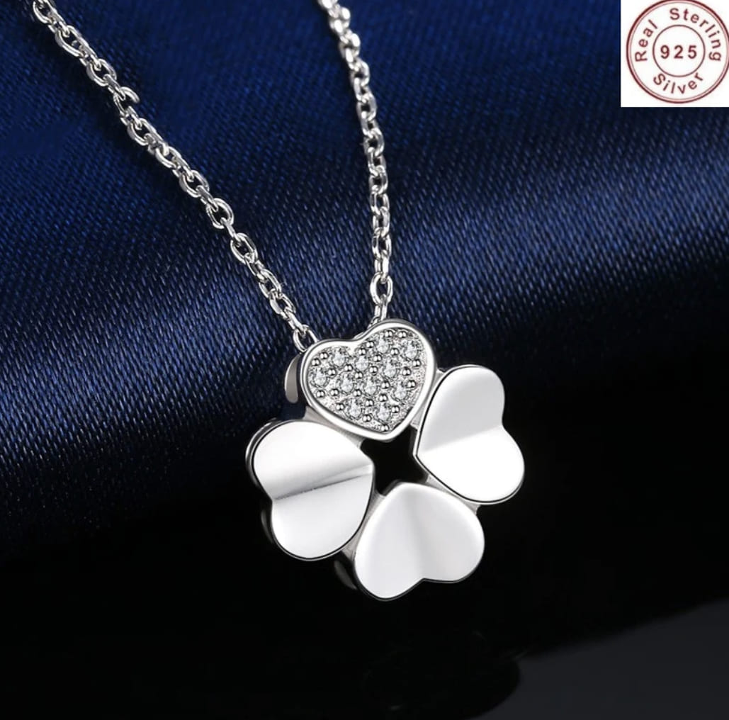 Silver lucky clover necklace