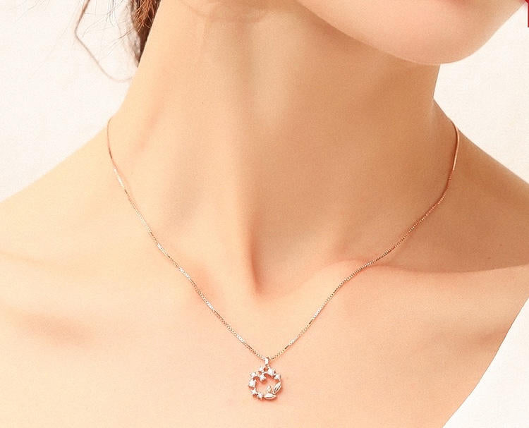 Elegance At Peak Jewellery Set