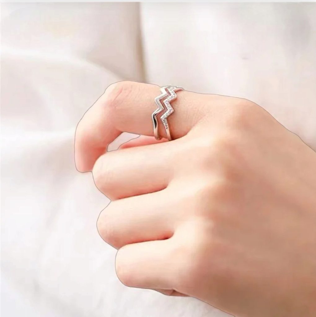 Double Wave Ring