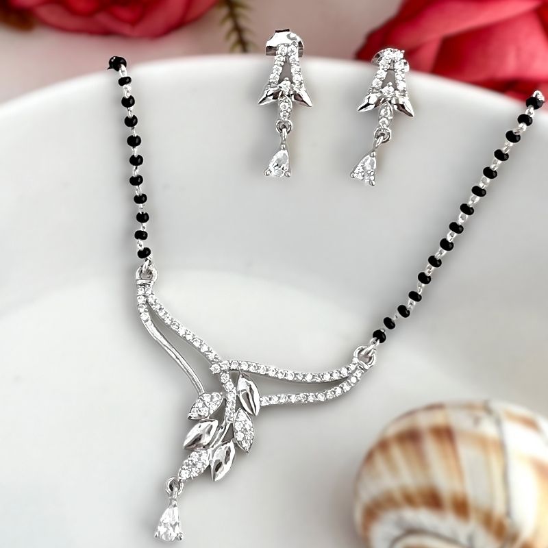 Floral Leaf Silver Mangalsutra