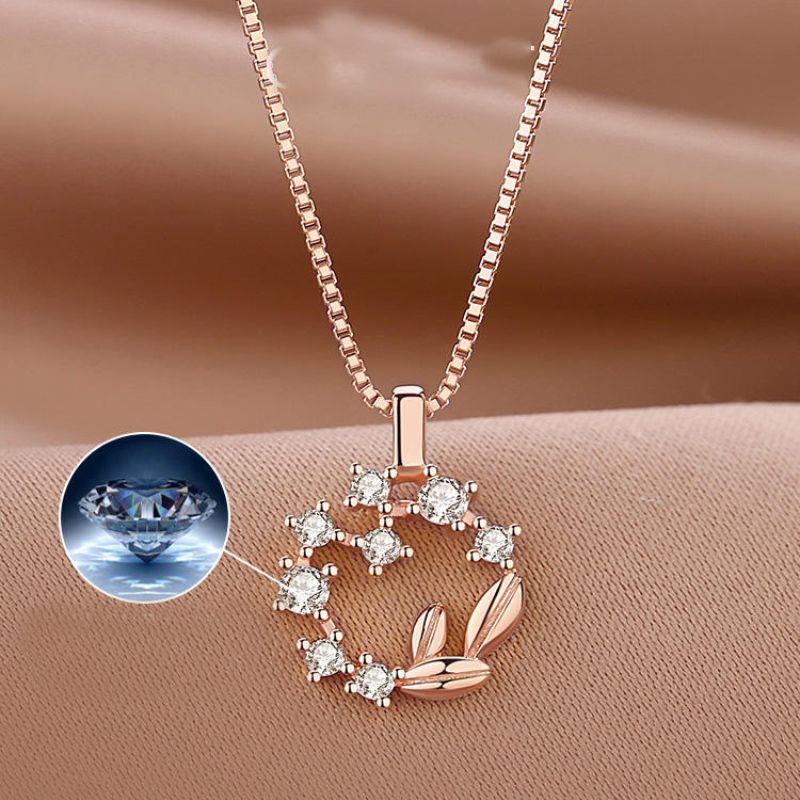 Elegance At Peak Jewellery Set