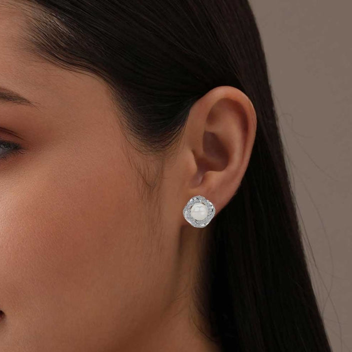 Pearly elegance Silver Earrings