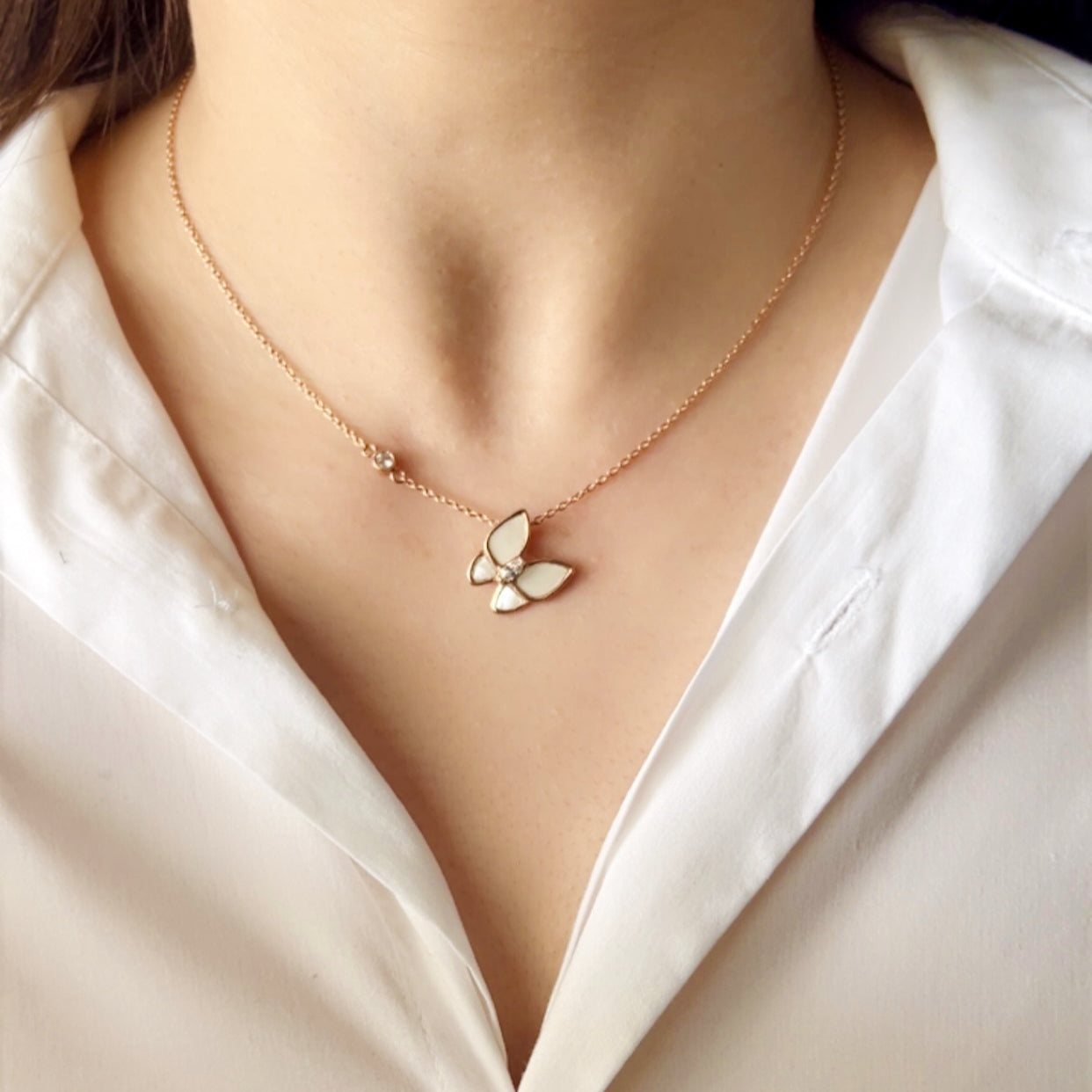 Mother of Pearl Butterfly Rosegold Necklace
